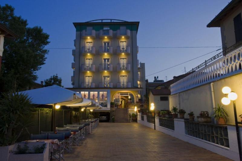 Hotel Alsen Римини Экстерьер фото