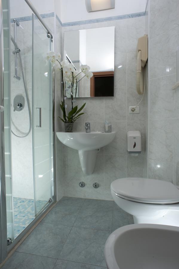 Hotel Alsen Римини Экстерьер фото