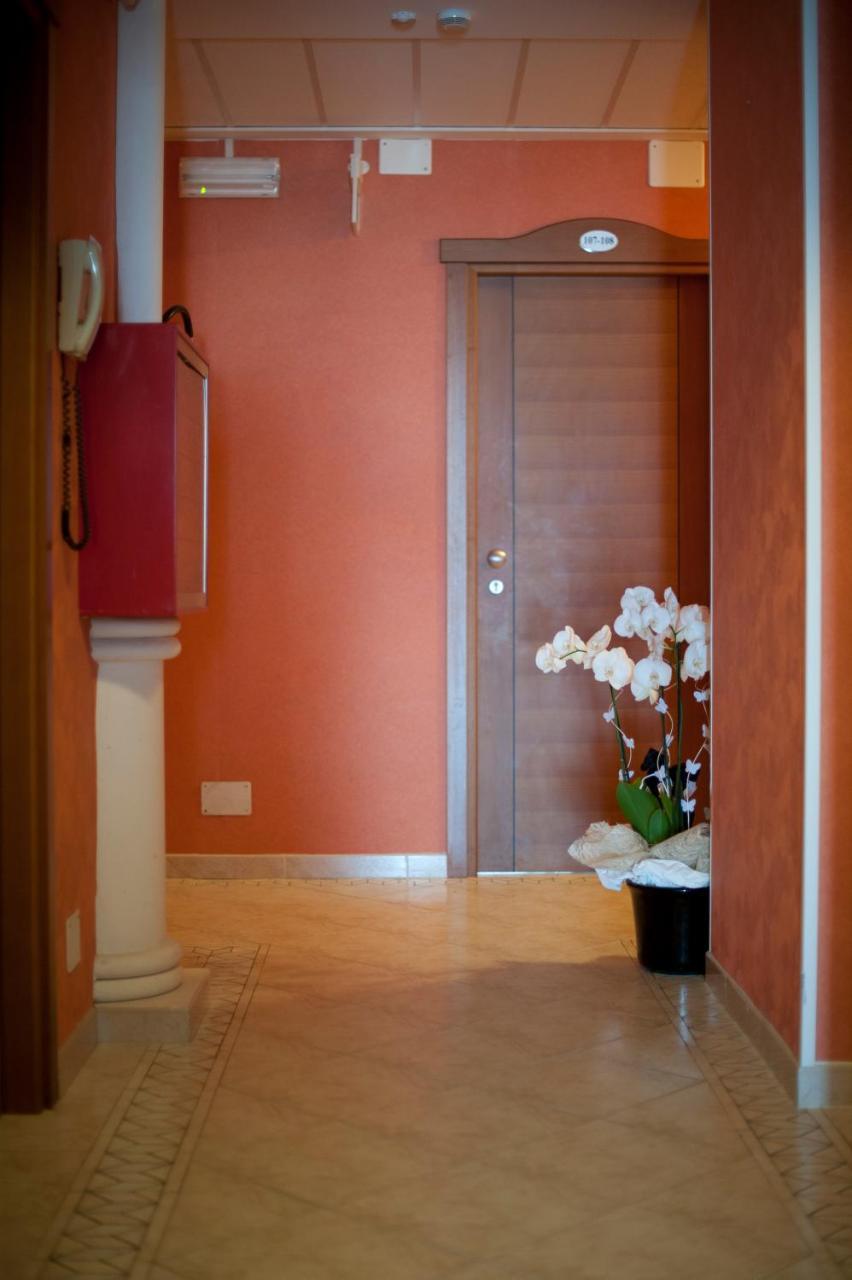 Hotel Alsen Римини Экстерьер фото